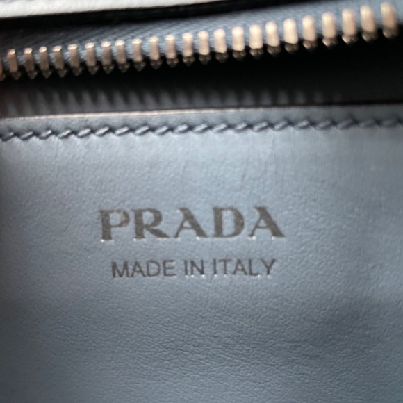 Saffiano Leather Prada Monochrome Bag - Picture 11 of 14